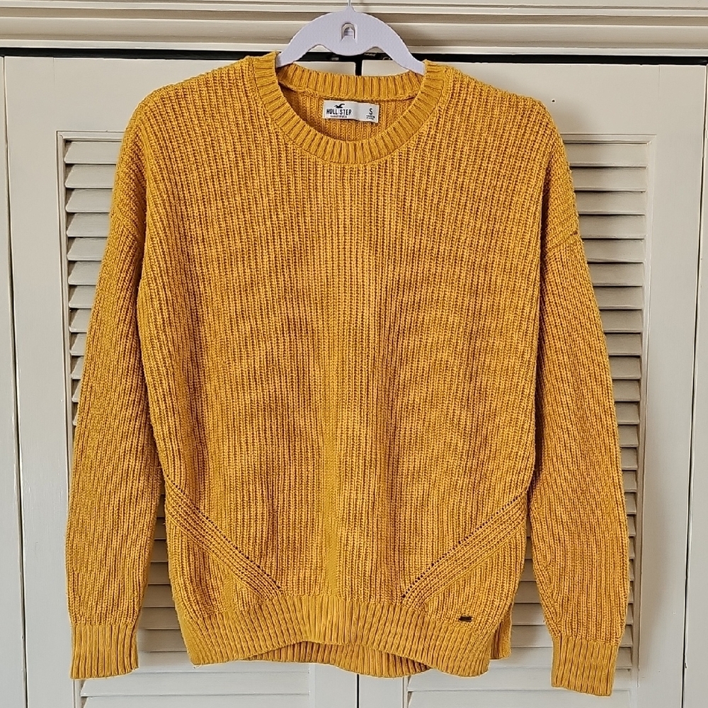 Men's Yellow Sweater